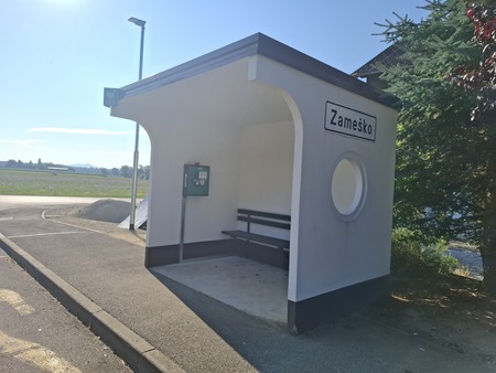 Avtobusna postaja Zameško